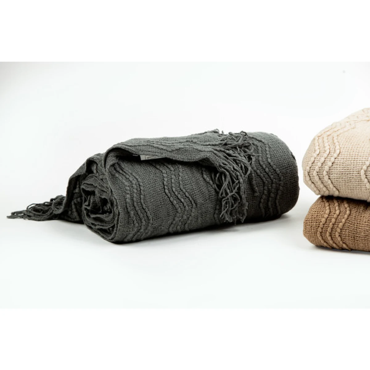 Manamo Zigzag Throw Acrylic Anthracite 130x170 cm