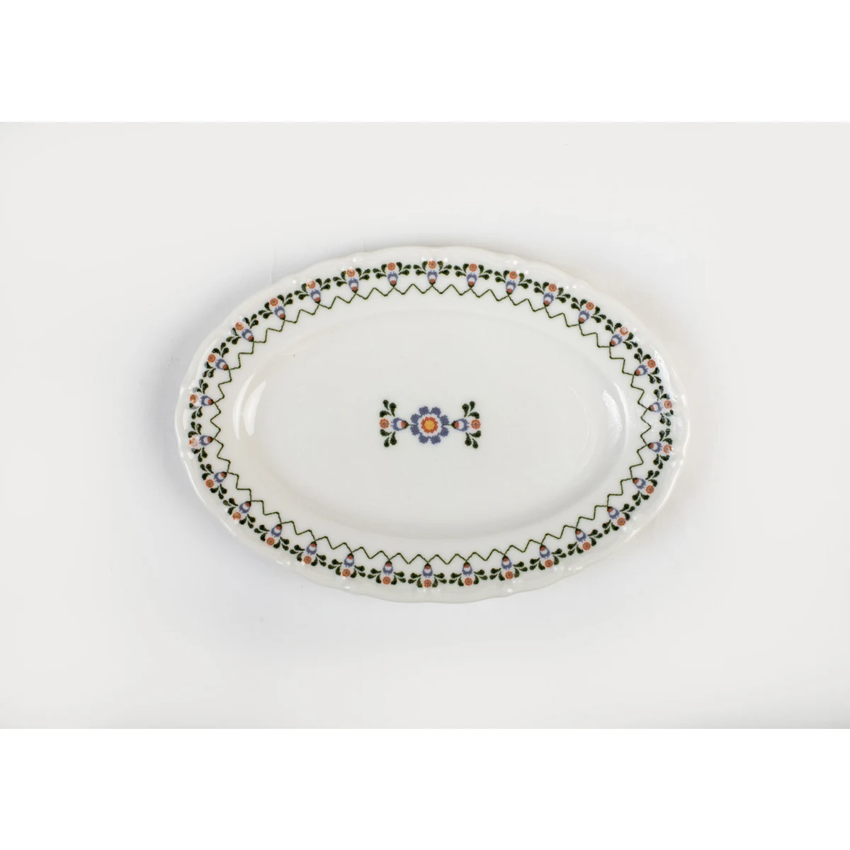 Manamo Liana Glazed Serving Plate Porcelain Cream  25 cm