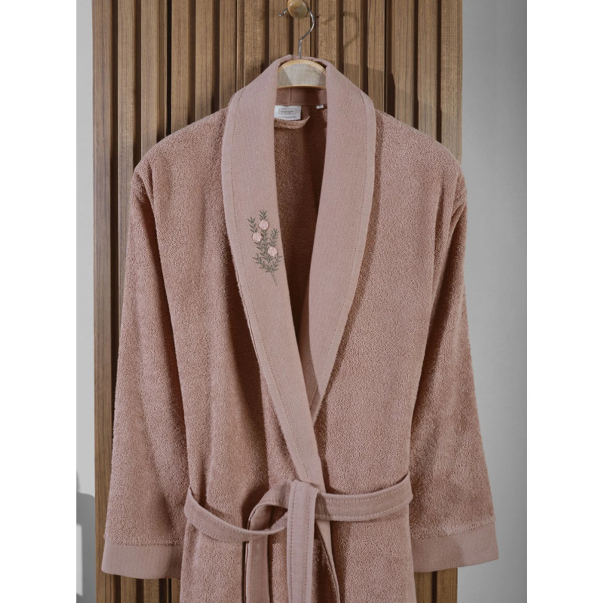 Manamo Tiny Rose Embroidered Bathrobe Cotton Blush 2XL/3XL