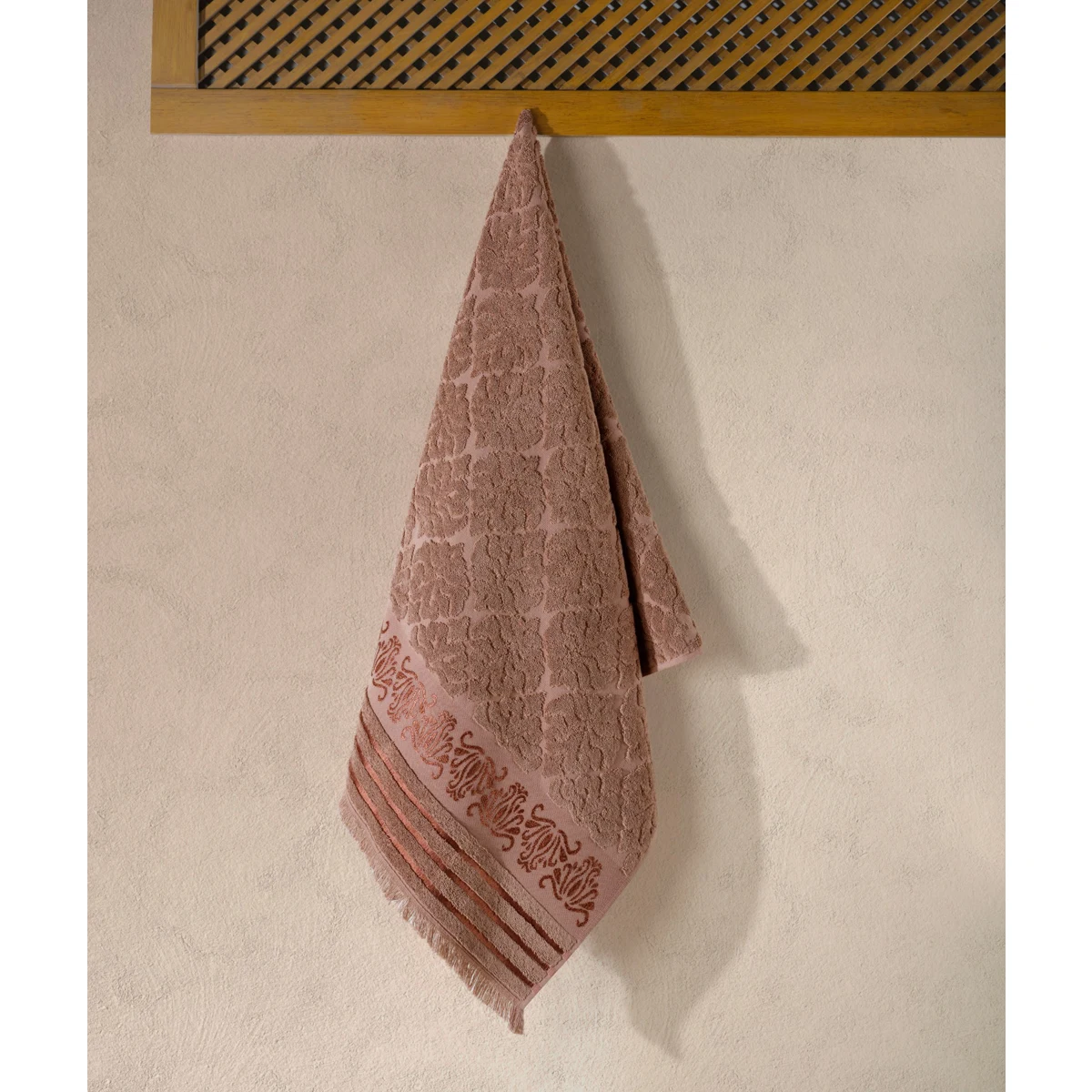 Manamo Paisley Jacquard Towel Bath Amber 70x140 cm
